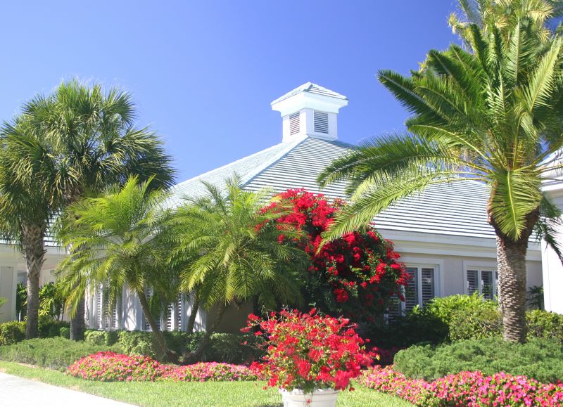 Maintenance in Tropical Landscaping